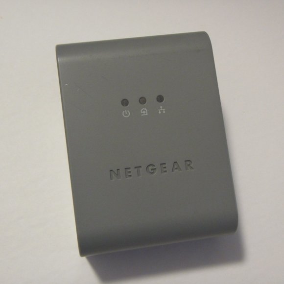 Lot of 4 Netgear XAV101 Powerline AV Ethernet Adapter - Picture 4 of 7